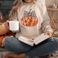 Load image into Gallery viewer, Sparkly Leopard Pumpkin- DTF Transfer
